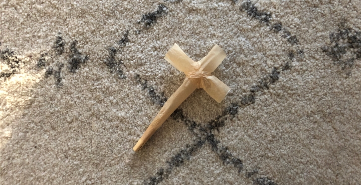 pre-rolled-cross-joint-heyhellohigh